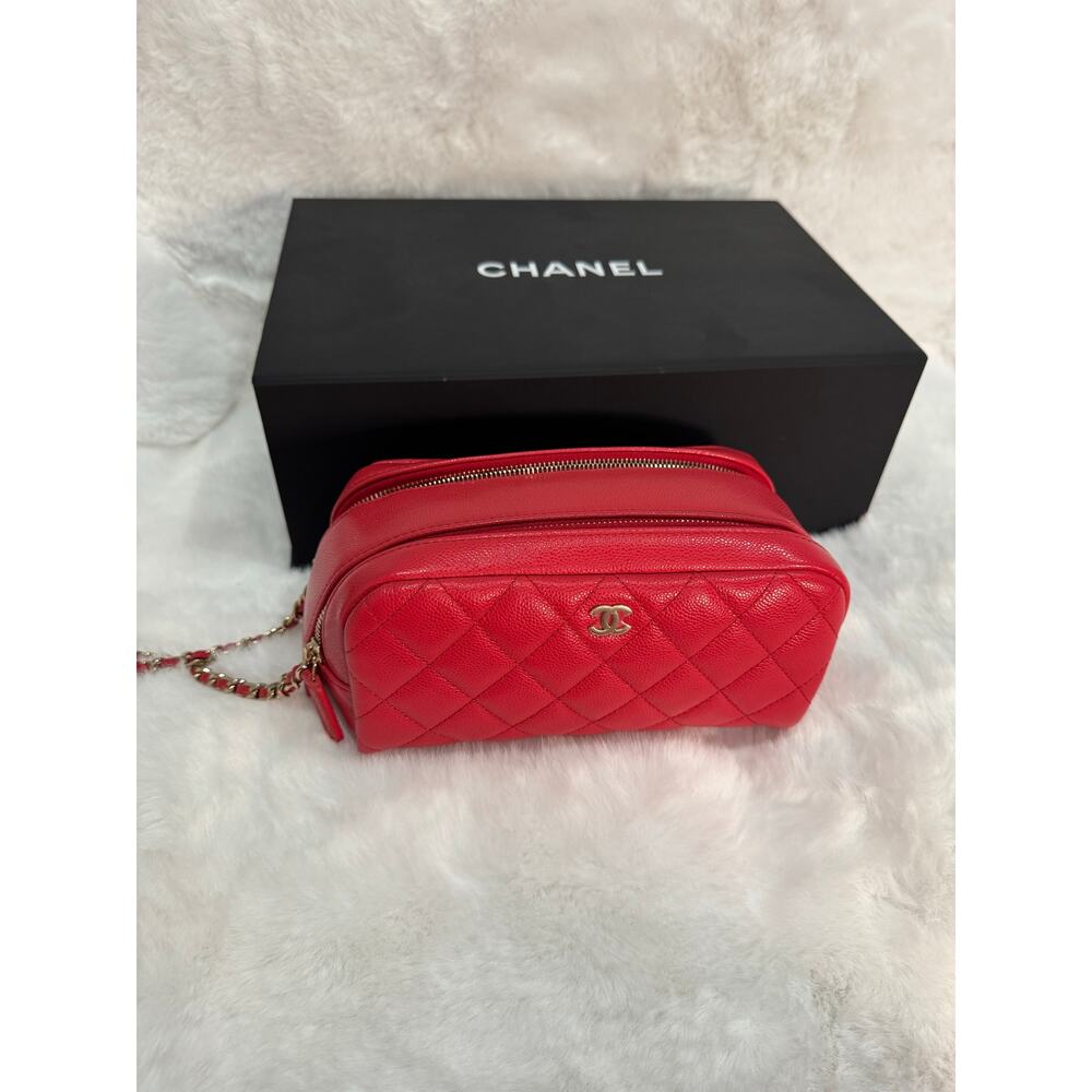 💄 Chanel Caviar Quilted Vanity Chain Bag – Red